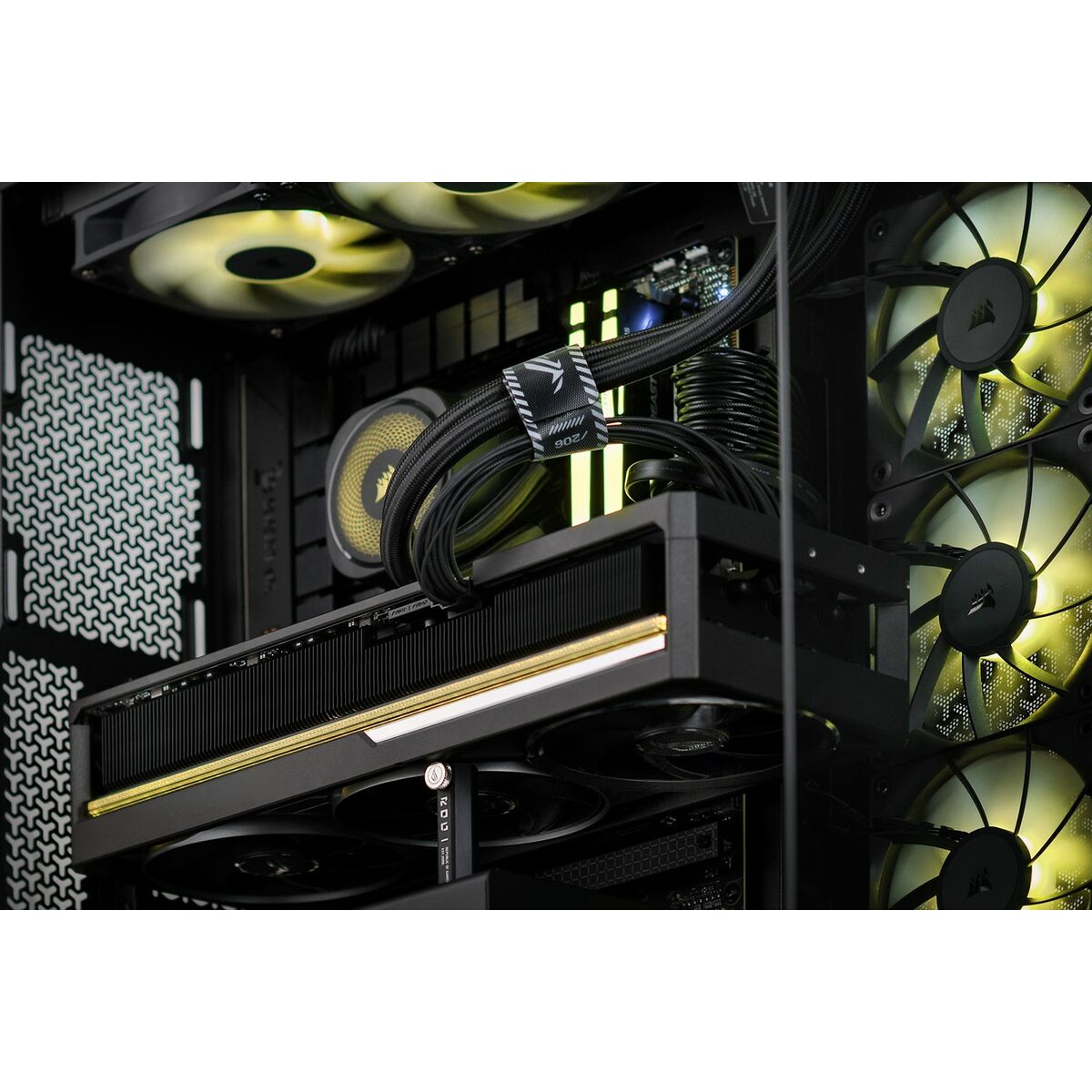 Desktop PC Actina KOMACNGIP0215 AMD Ryzen 7 7800X3D 32 GB RAM 2 TB SSD RTX 5080